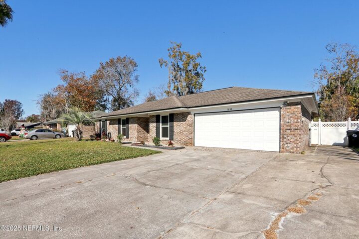 Property Photo:  1854 Lakotna Drive  FL 32073 