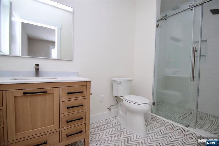 Property Photo:  5-24 Summit Avenue  NJ 07410 