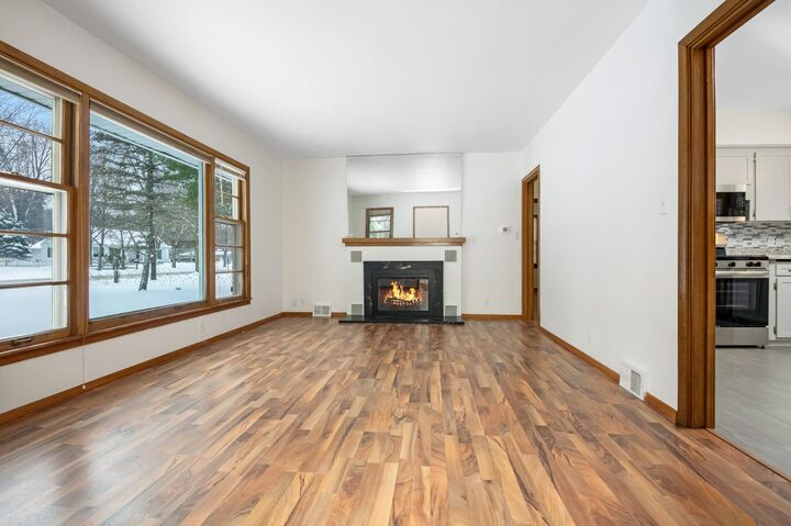 Property Photo: 102 Woodhill Road MN 56301