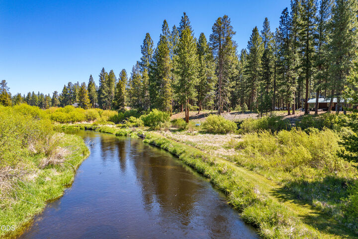 Property Photo:  50910 Masten Road  OR 97739 