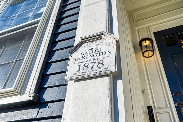 Property Photo:  102 Front St 1  MA 01945 