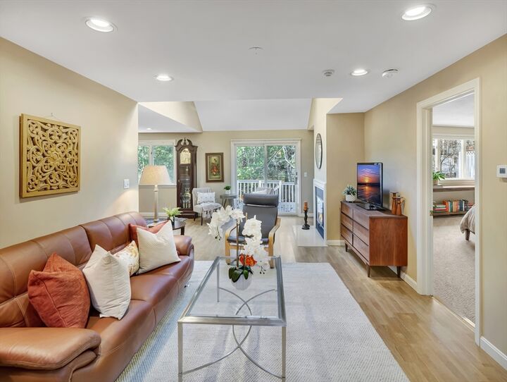 Property Photo:  10 Kettle Ln 10  MA 02649 