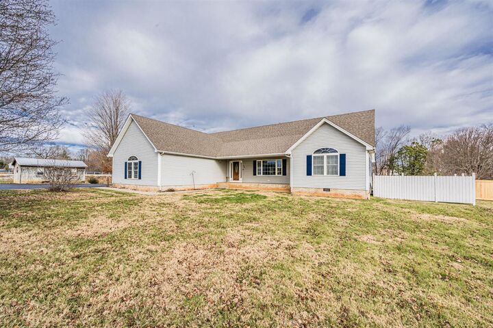 Property Photo:  290 Bob Lewis Road  KY 42141 