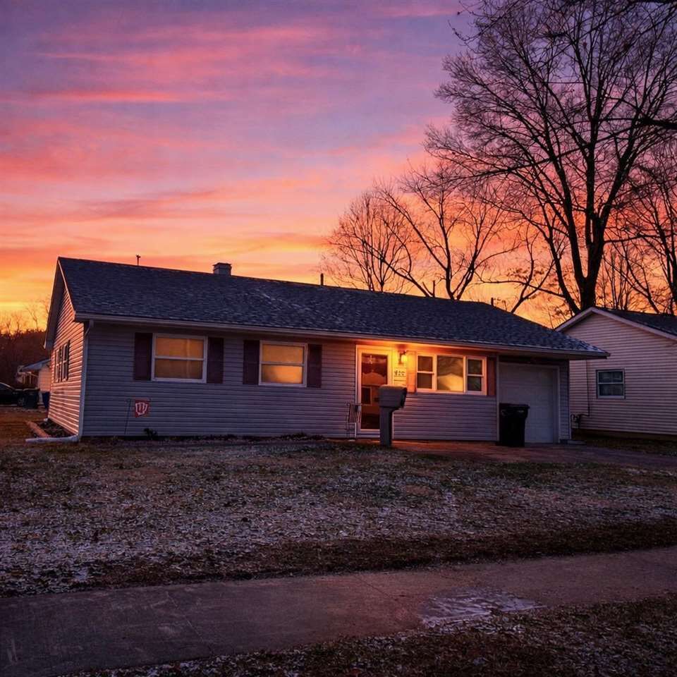 Property Photo:  620 SW 18th Street  IN 47374 