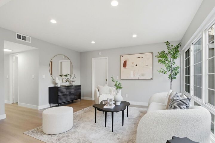 Property Photo:  1078 Oaktree Drive  CA 95129 