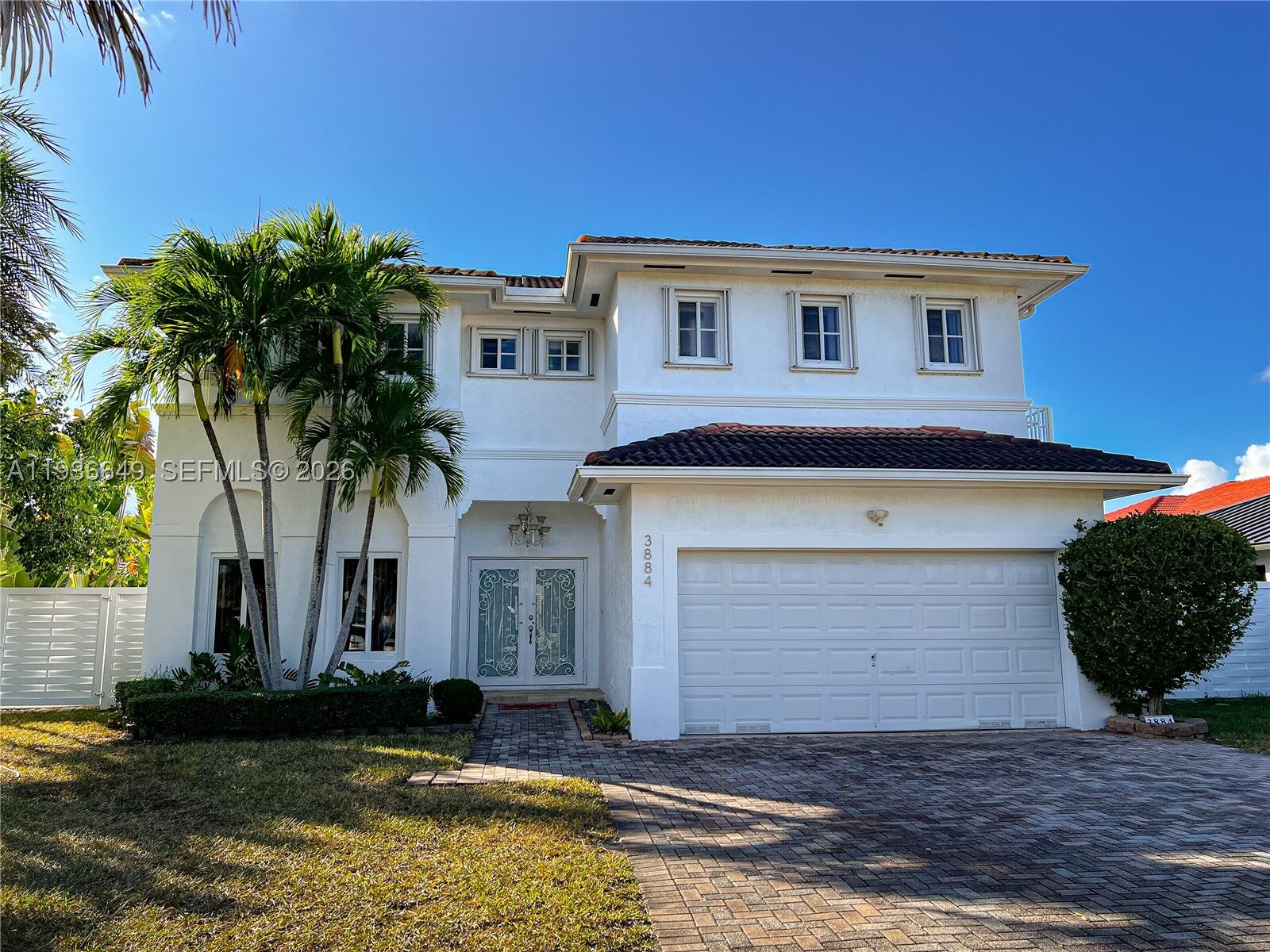 Property Photo: 3884 SW 150th Ct FL 33185