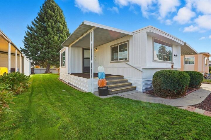 Property Photo:  1211 E Lyons Ave #67  WA 99208 