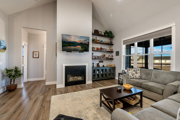 Property Photo:  107 Sand Creek Drive  WY 82834 