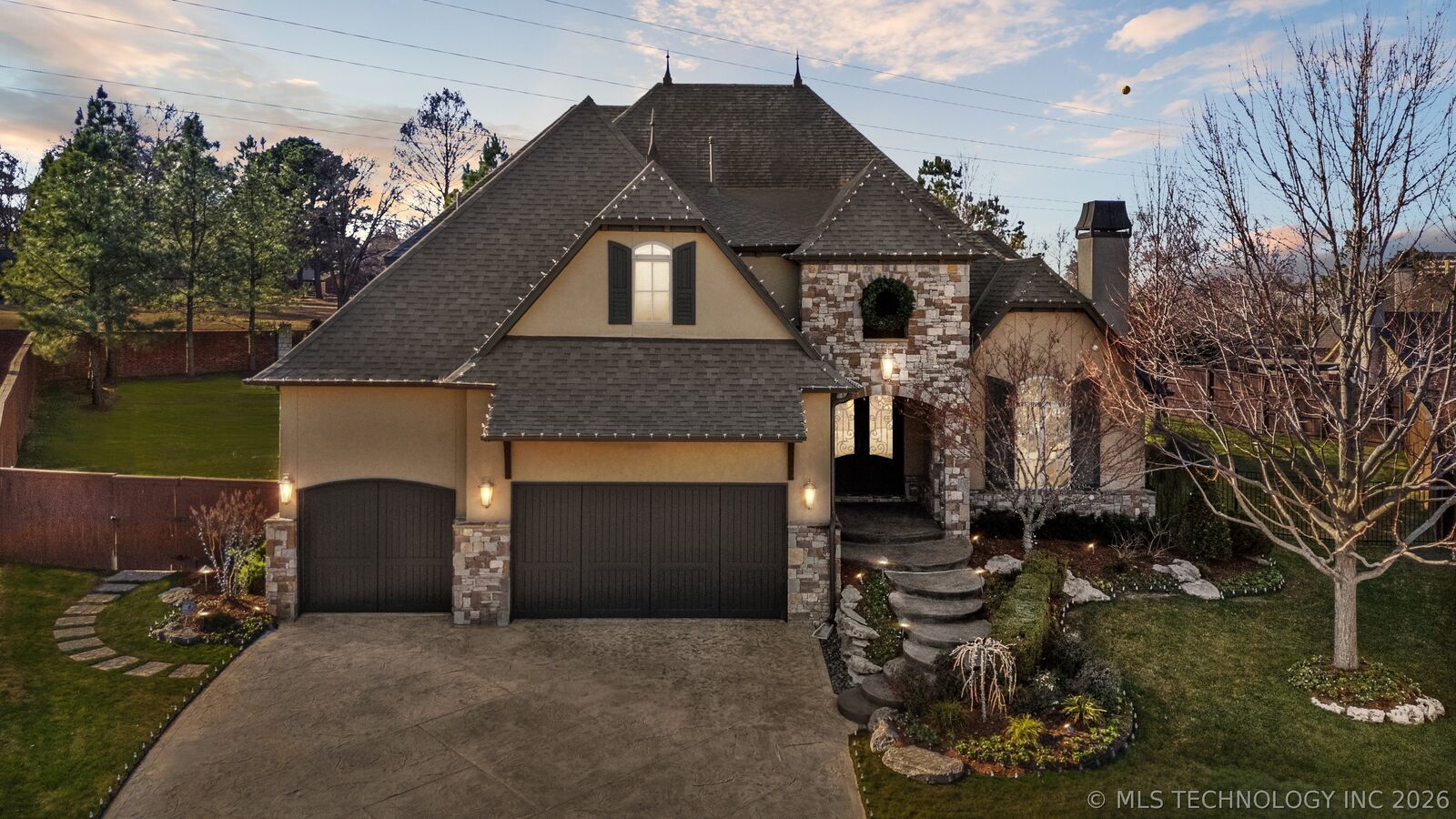 Property Photo:  8010 S Guthrie Court  OK 74132 