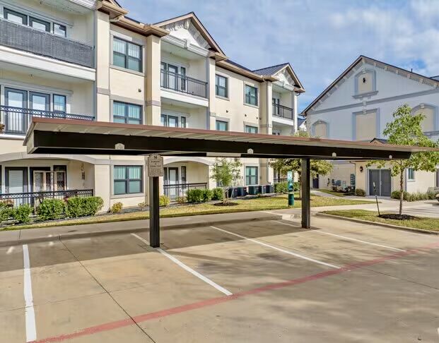 Property Photo: 200 Maple Lane 1302 TX 78621