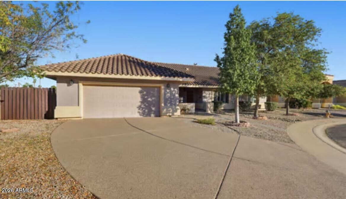 Property Photo:  1112 E Shepherds Way  AZ 85122 