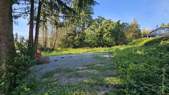 Property Photo: 29945 Silverdale Avenue BC V4S 1H2