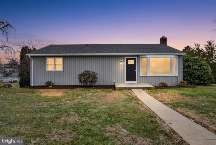 Property Photo:  856 Sunnyside Road  PA 17408 