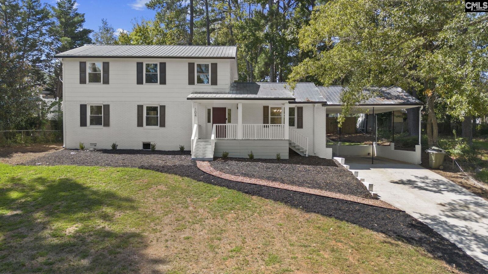 Property Photo: 104 Dogwood SC 29180