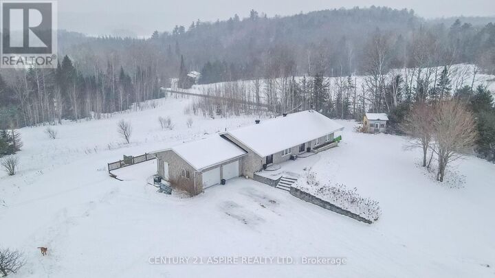 Property Photo:  2112 Schutt Road  ON K0J 2E0 