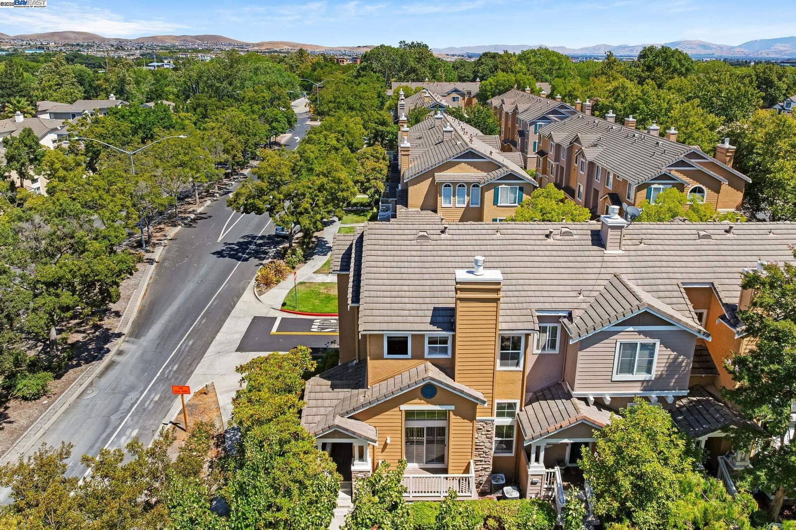 Property Photo: 4630 Central Pkwy CA 94568