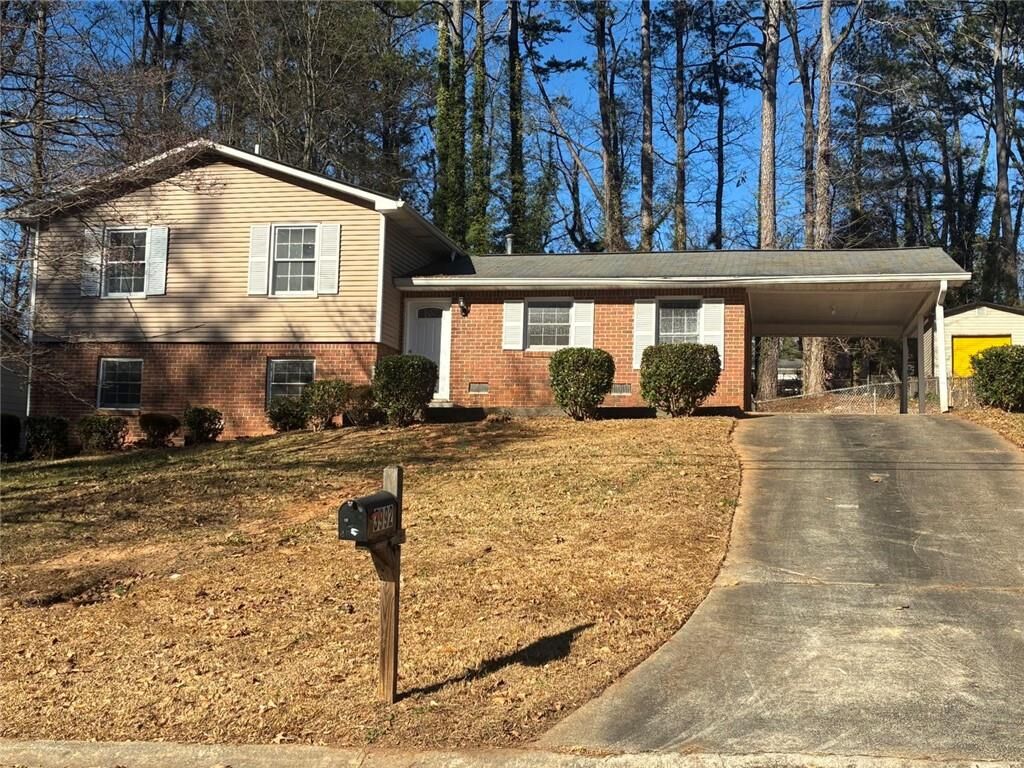 Property Photo:  3992 Maplewood Drive  GA 30035 