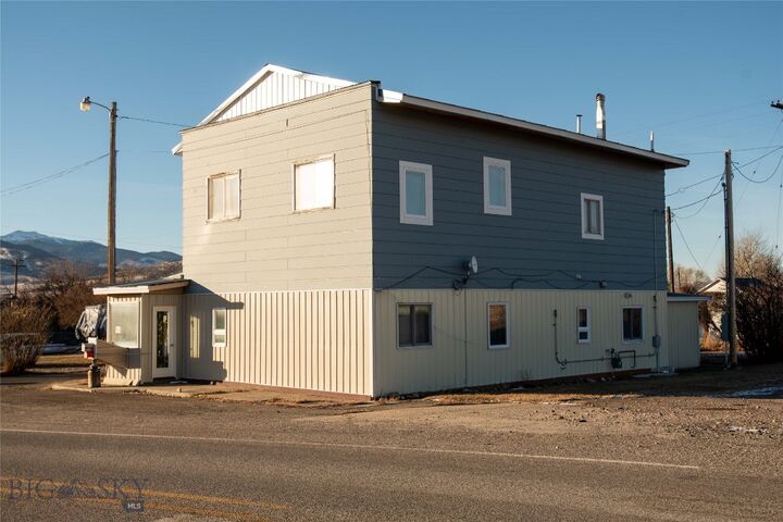 Property Photo:  54 Mt-359 Highway  MT 59721 