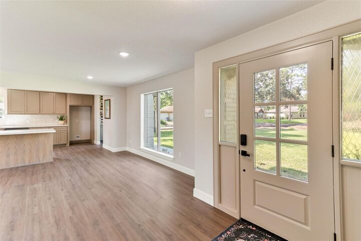 Property Photo:  257 Briarcreek Street  TX 77531 