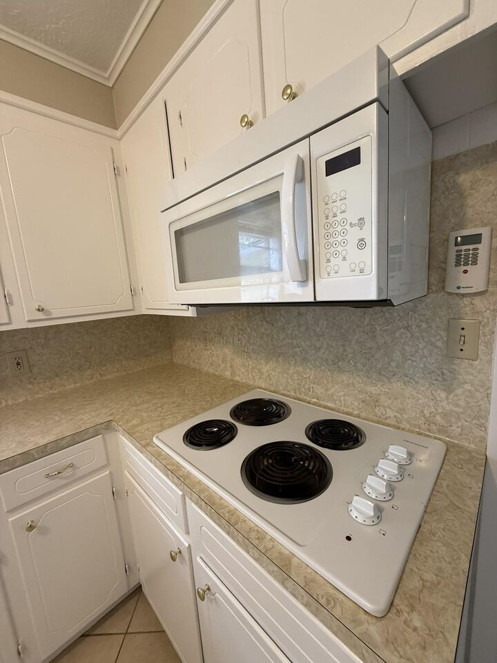 Property Photo:  1010 Chevy Chase Street  TX 75647 