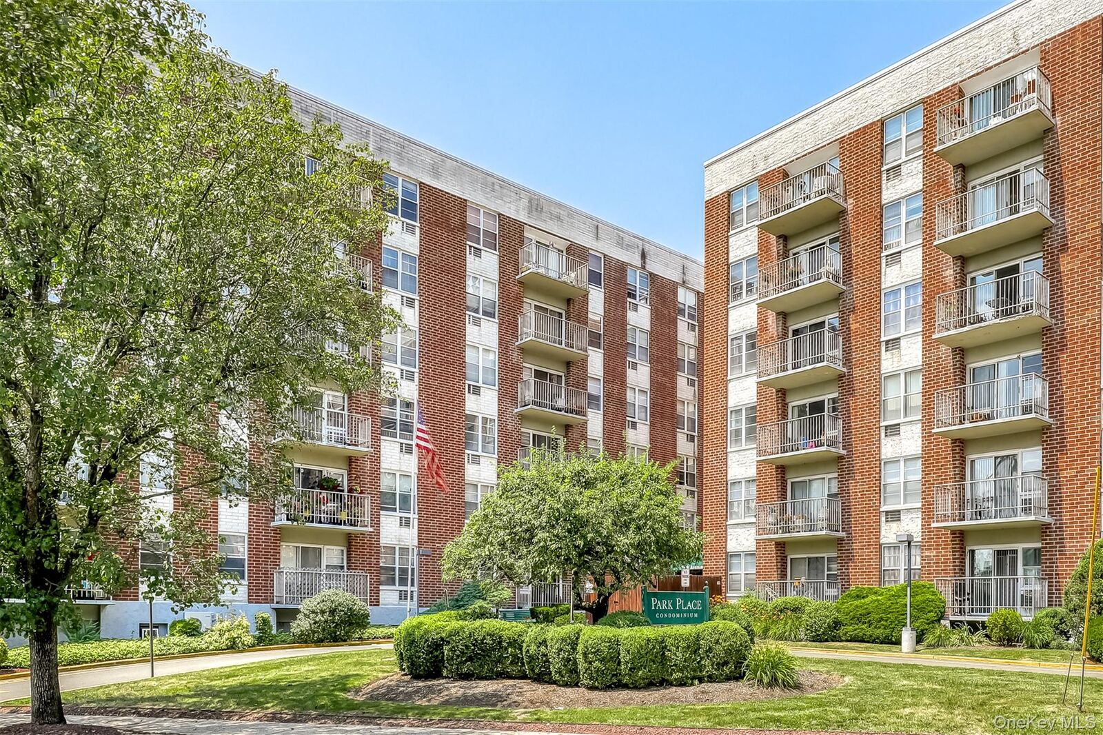 Property Photo:  35 Park Avenue 3L  NY 10901 