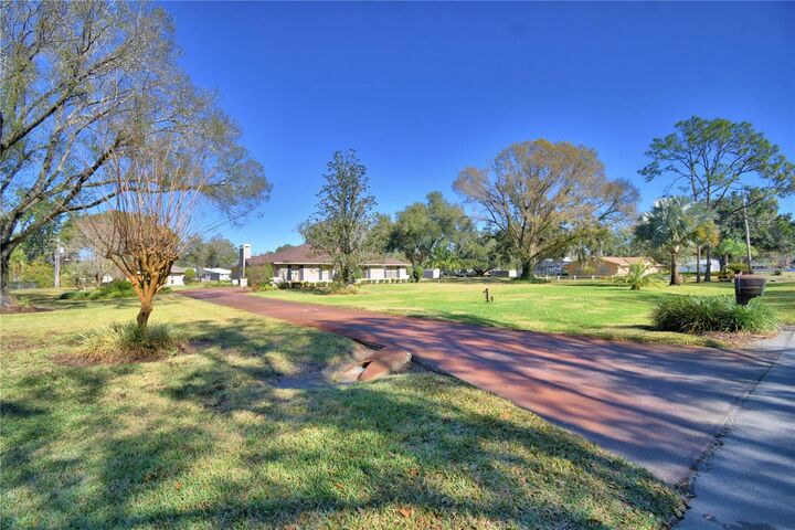 Property Photo:  3431 Arrowwood Drive  FL 33811 