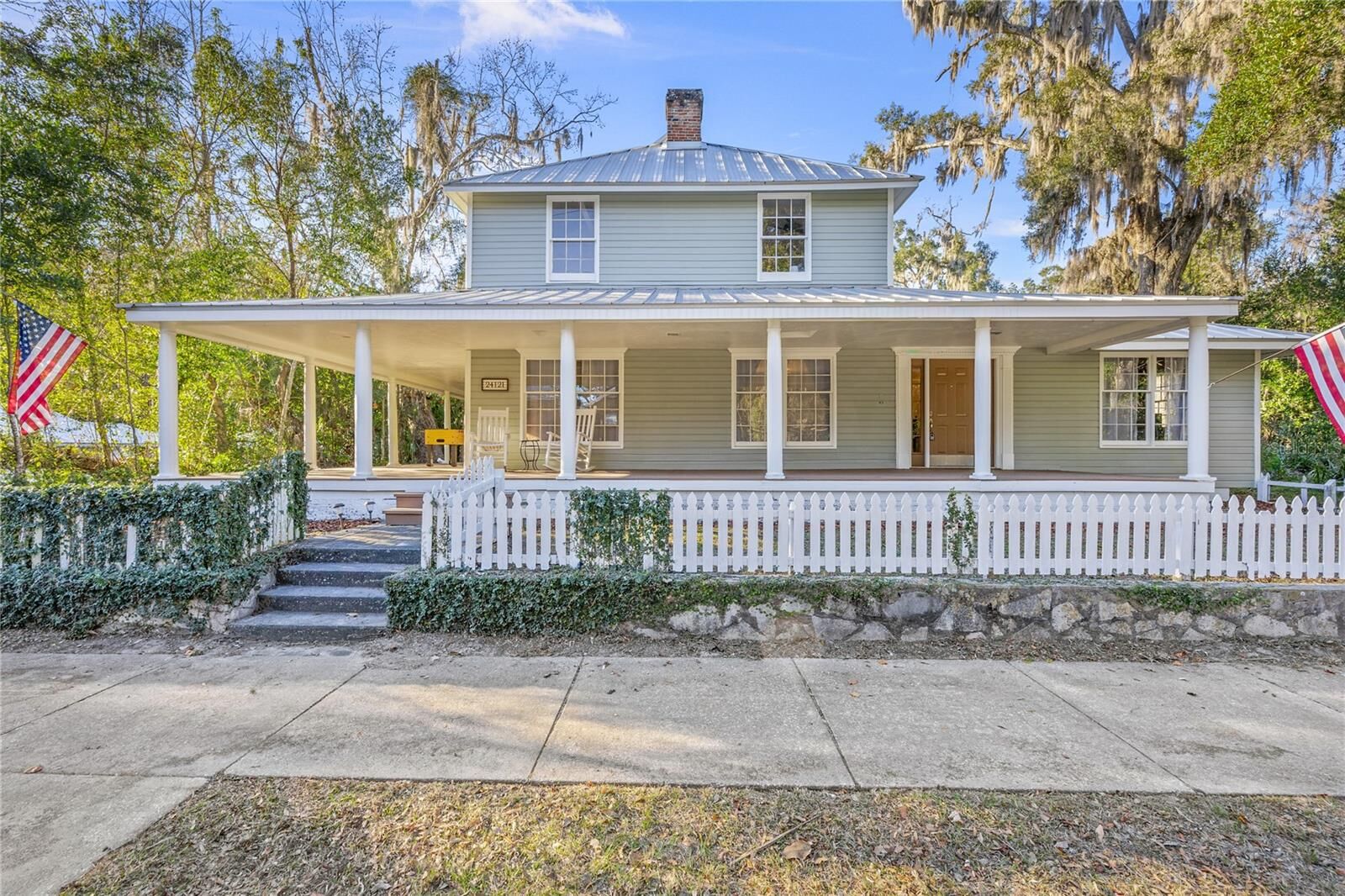 Property Photo:  24121 W US Highway 27  FL 32643 