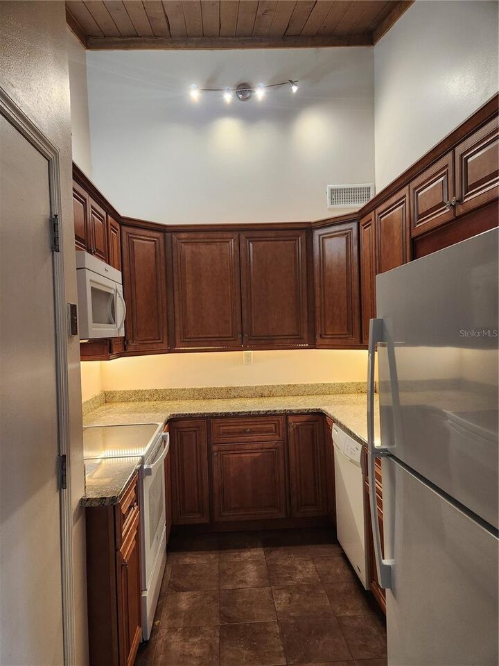 Property Photo:  200 Maitland Avenue 78  FL 32701 