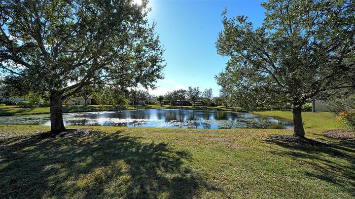 Property Photo:  4919 Newport News Circle  FL 34211 