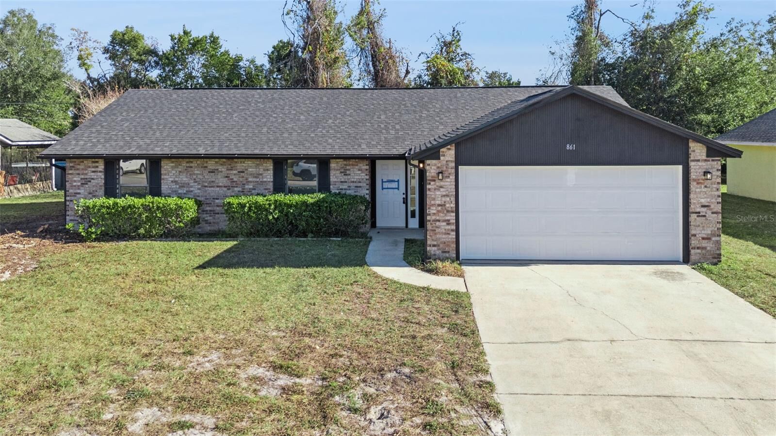 Property Photo: 861 Shenandoah Avenue FL 32725