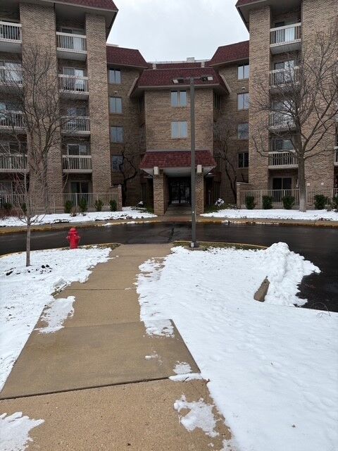 Property Photo:  1280 Rudolph Road 1F  IL 60062 