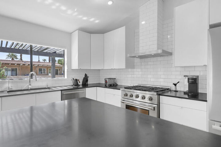 Property Photo:  77801 Chandler Way  CA 92211 