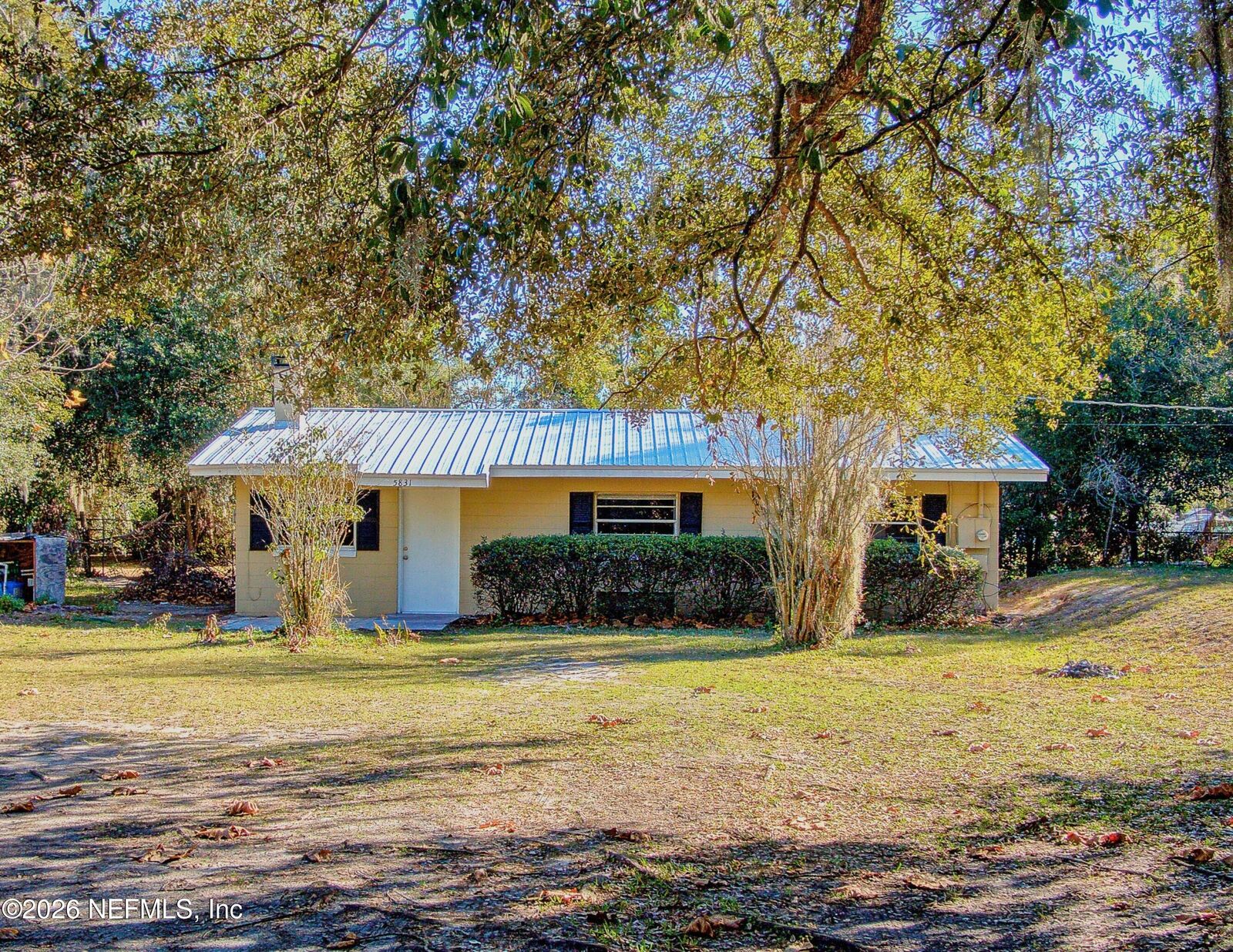 Property Photo:  5831 Carter Lane  FL 32244 