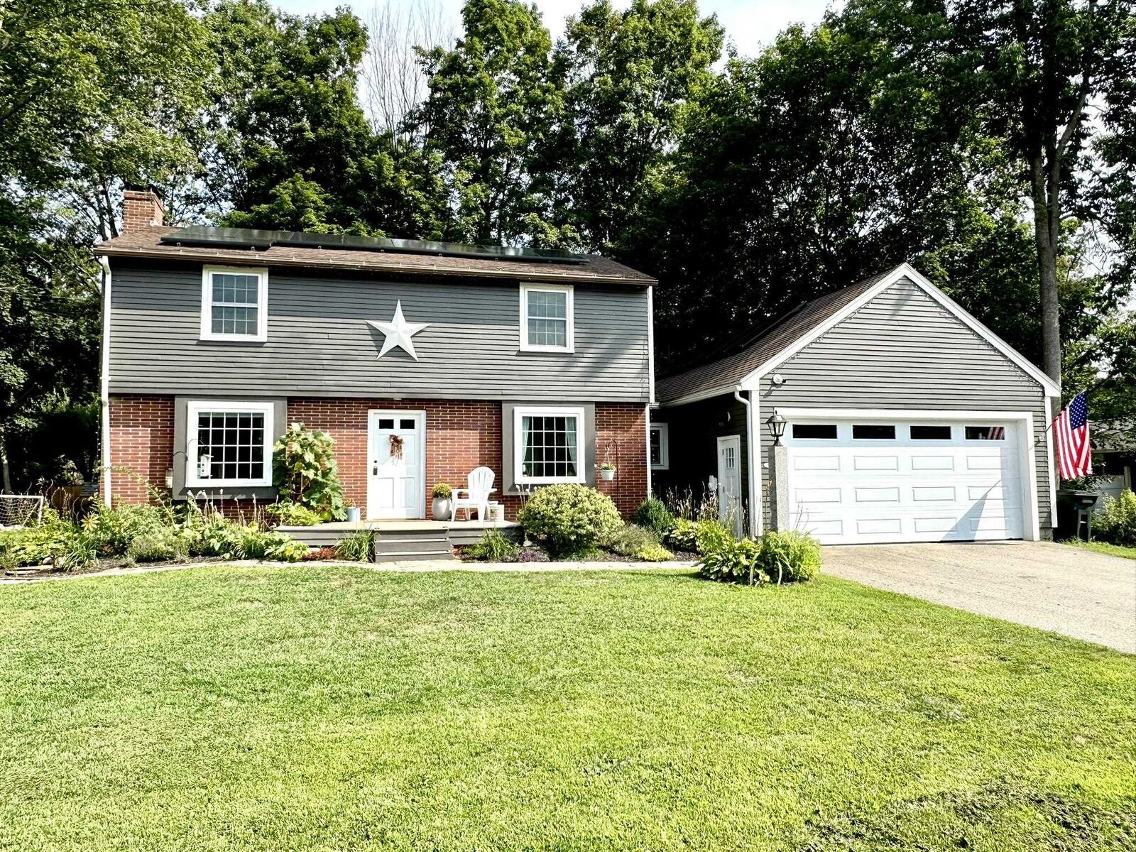 Property Photo:  8 Marguerite Street  NH 03431 