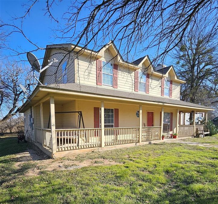 Property Photo: 1006 East Drive TX 76426