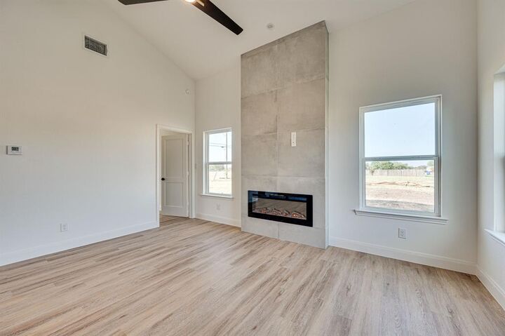Property Photo:  413 Caro Drive  TX 75474 