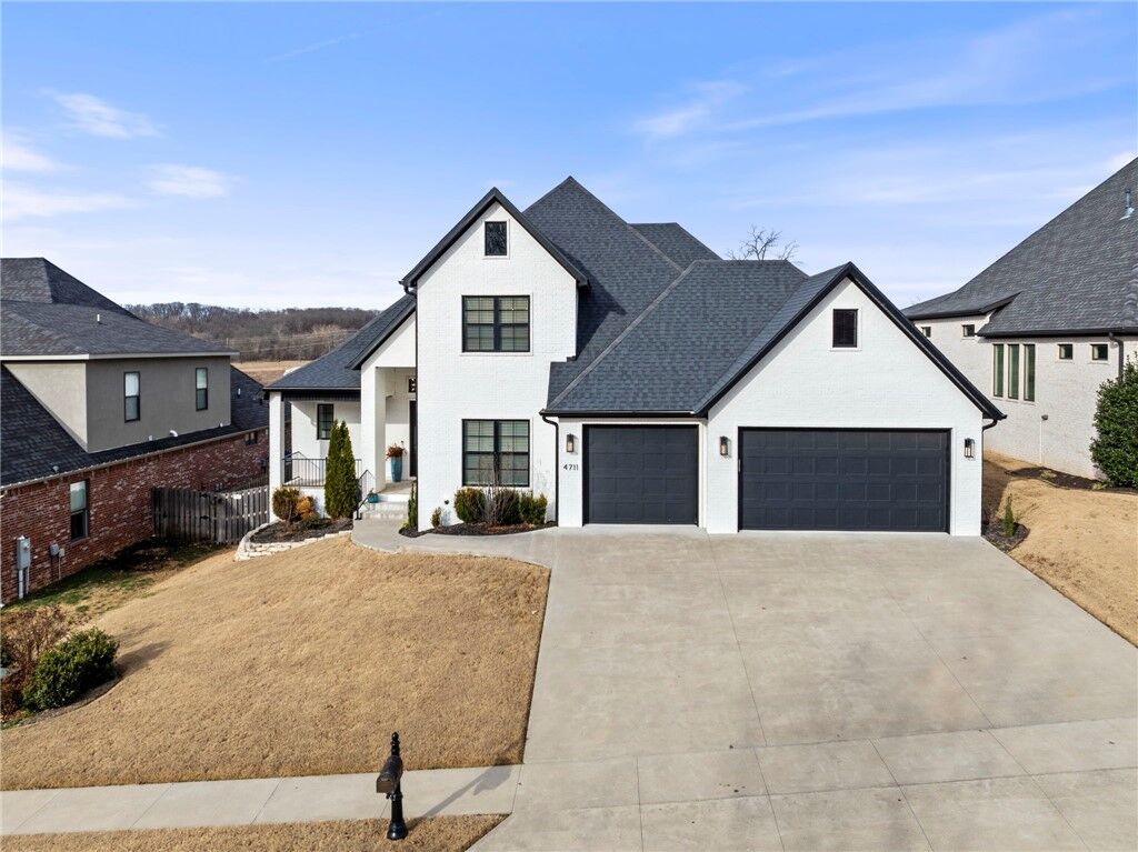 Property Photo:  4711 S Inglewood Road  AR 72758 