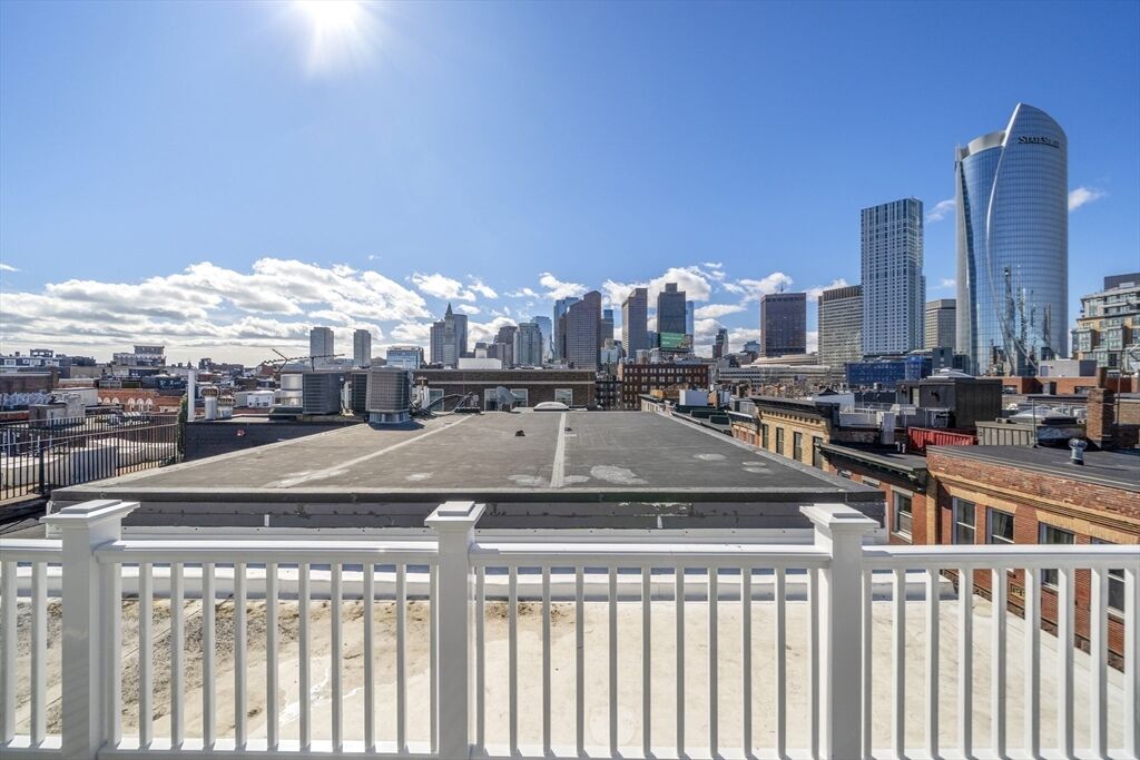 Property Photo:  51 North Margin St 4  MA 02113 