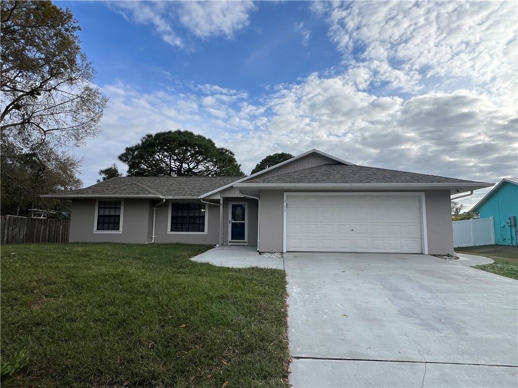 Property Photo:  762 Bayfront Terrace  FL 32958 