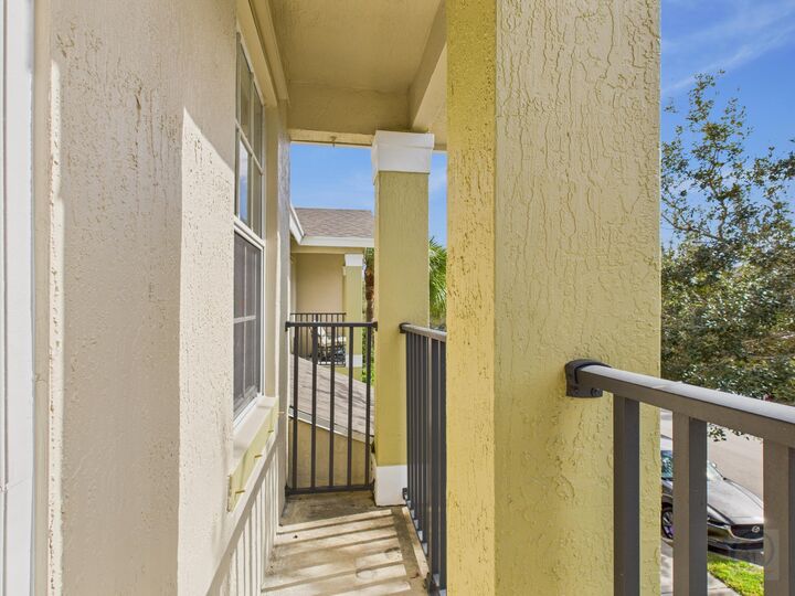 Property Photo:  2139 SE Jamieson Drive  FL 34952 