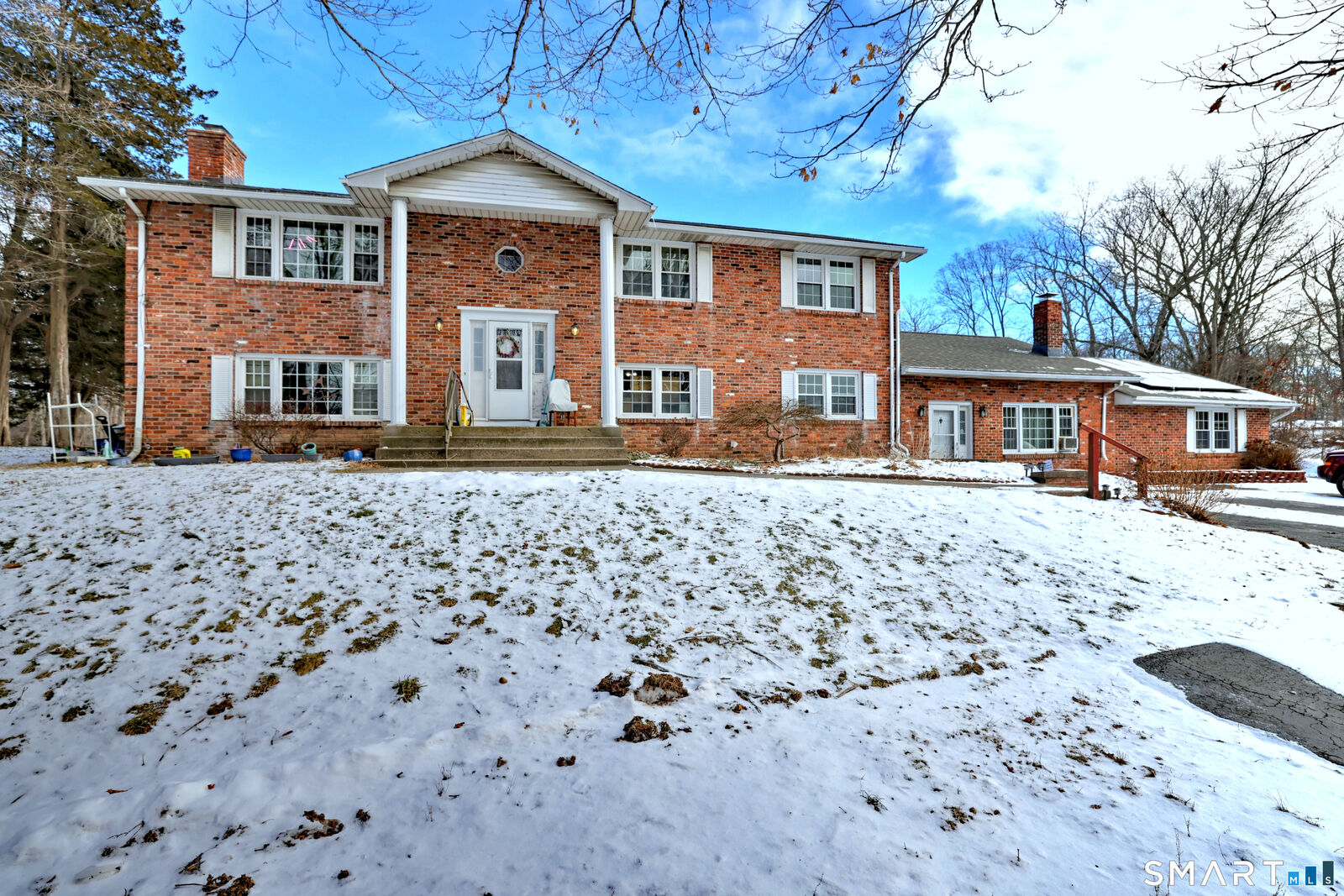 Property Photo:  158 Leetes Island Road  CT 06405 