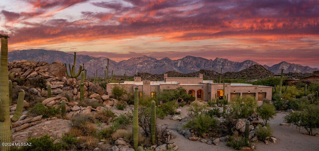 Property Photo:  14731 N Strong Stone Drive  AZ 85755 