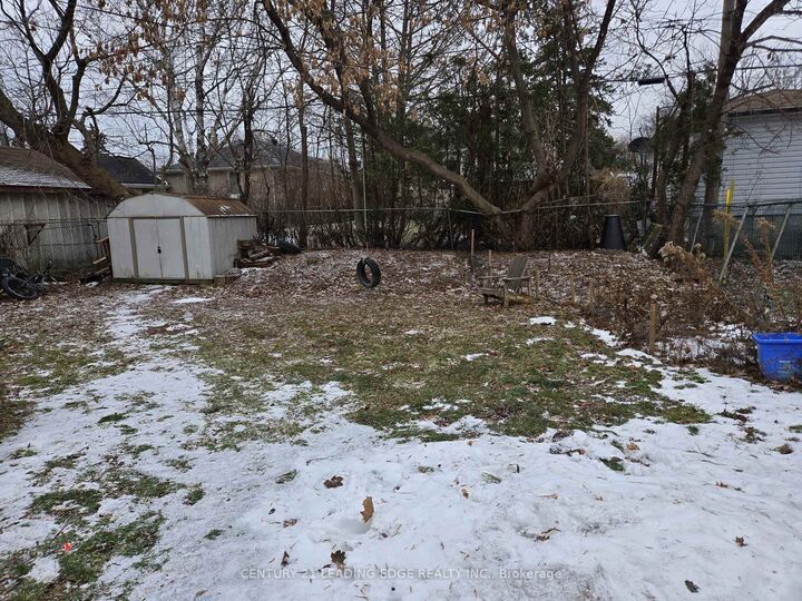 Property Photo: 70 Admiral Road Main ON L1S 2N9