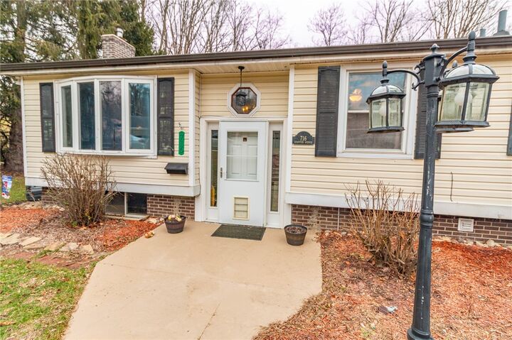 Property Photo: 716 Stauffer Ave PA 15683