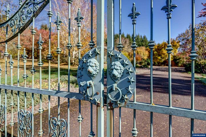 Property Photo:  30303 Bellfountain Rd  OR 97333 