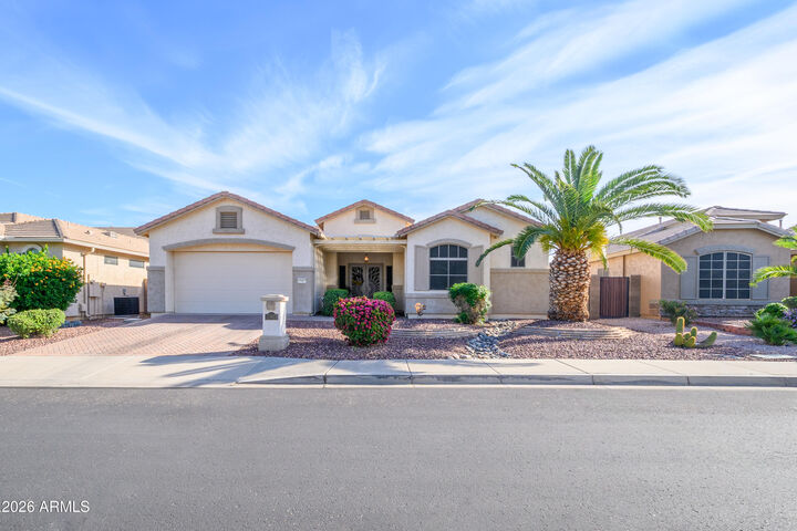 Property Photo:  17917 N Canal Drive  AZ 85374 