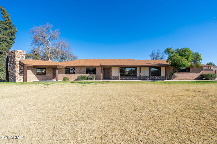 Property Photo:  10839 N 59th Avenue  AZ 85304 