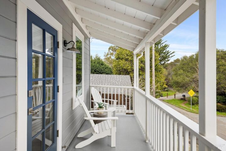 Property Photo:  33 Montecito Avenue  CA 94925 