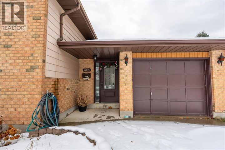 Photo de la propriété:  305 Oaklea Court  ON N7S 5Y9 