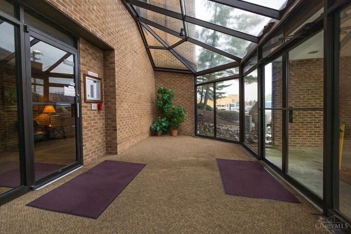 Property Photo:  3004 Glenmore Avenue  OH 45238 